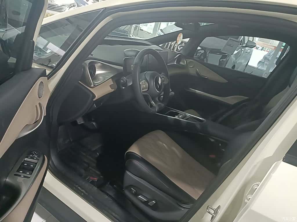 BYD Dolphin, 2022 16