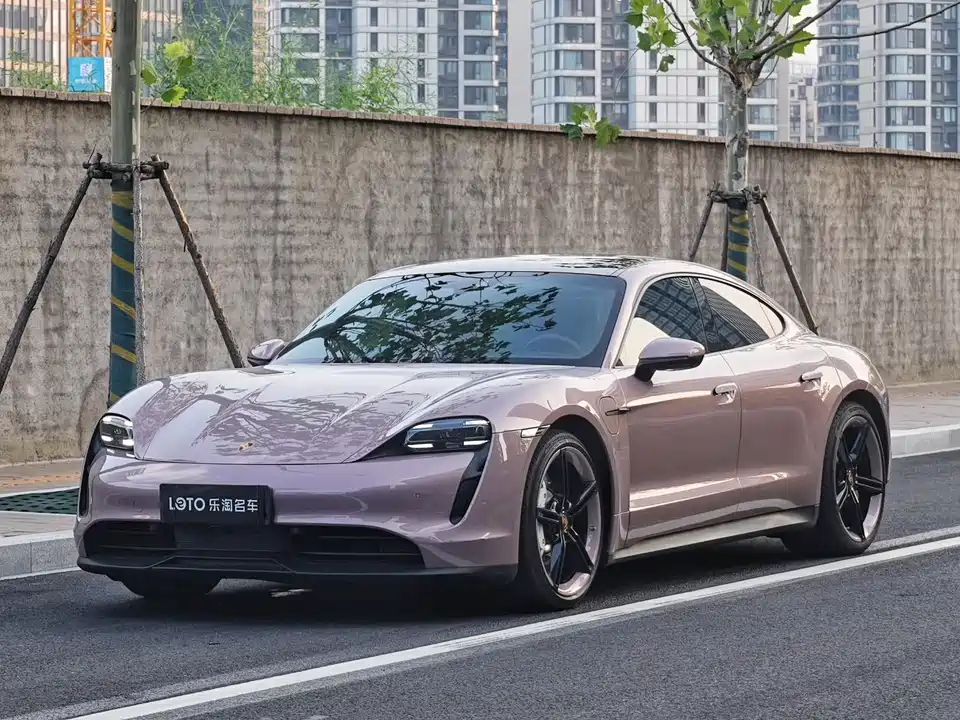 Porsche Taycan