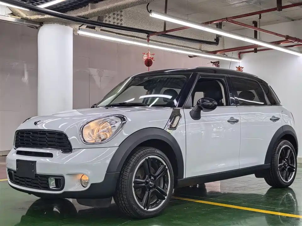 MINI COUNTRYMAN