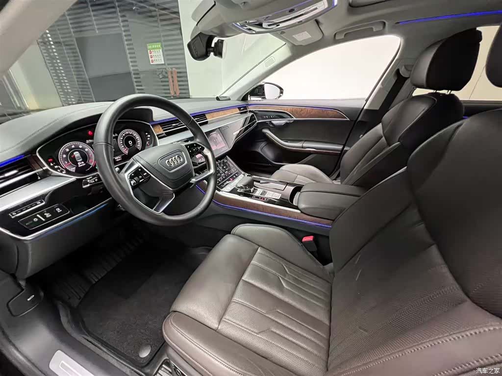 Audi A8L, 2020 3