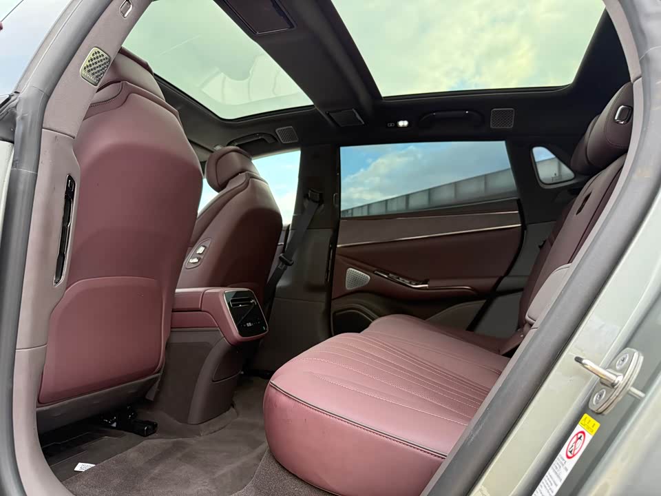 Denza Z9GT Denza Z9GT
