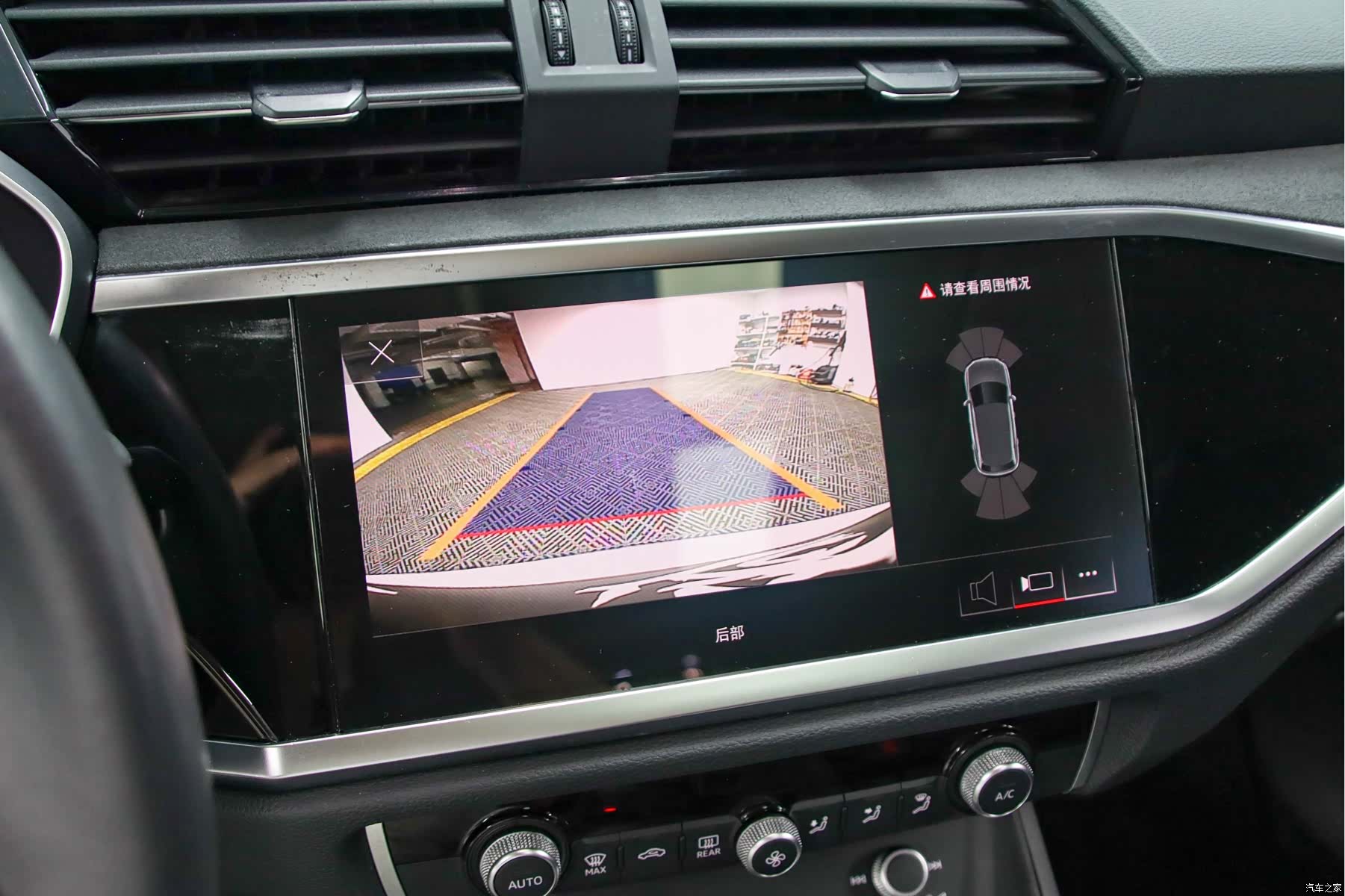 Audi Q3, 2023 9