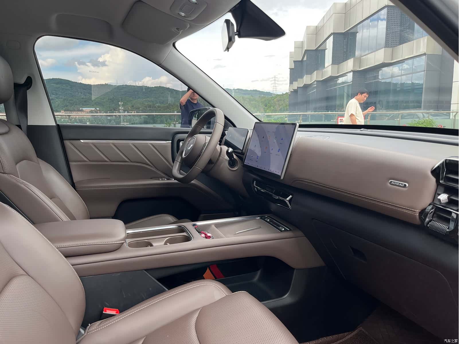 Wuling 560, 2025 17
