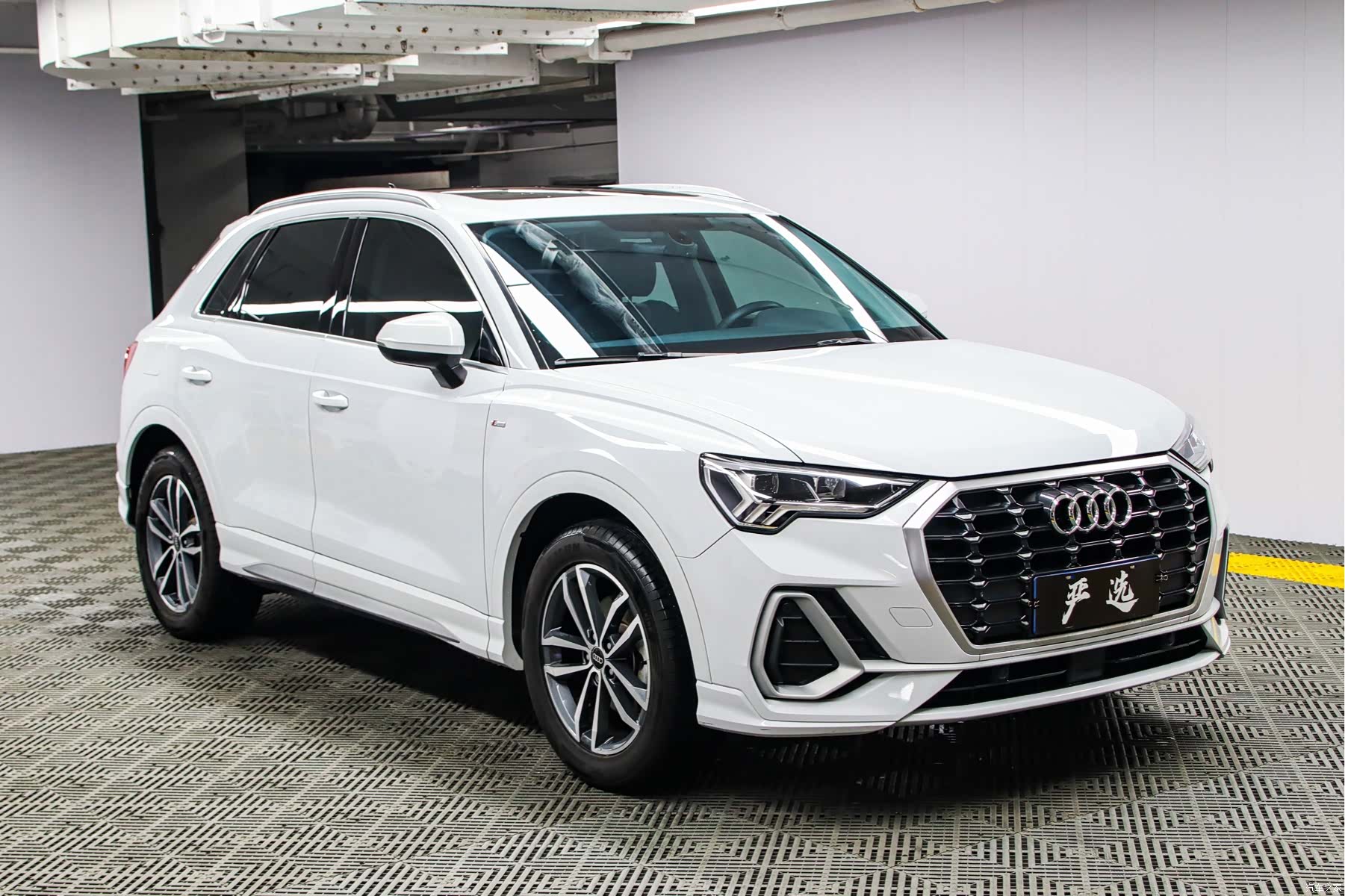 Audi Q3, 2023 3
