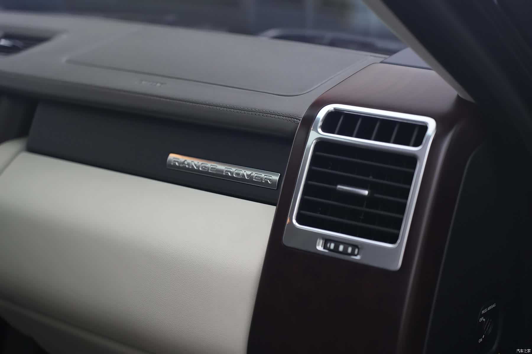 Land Rover Range Rover, 2012 31