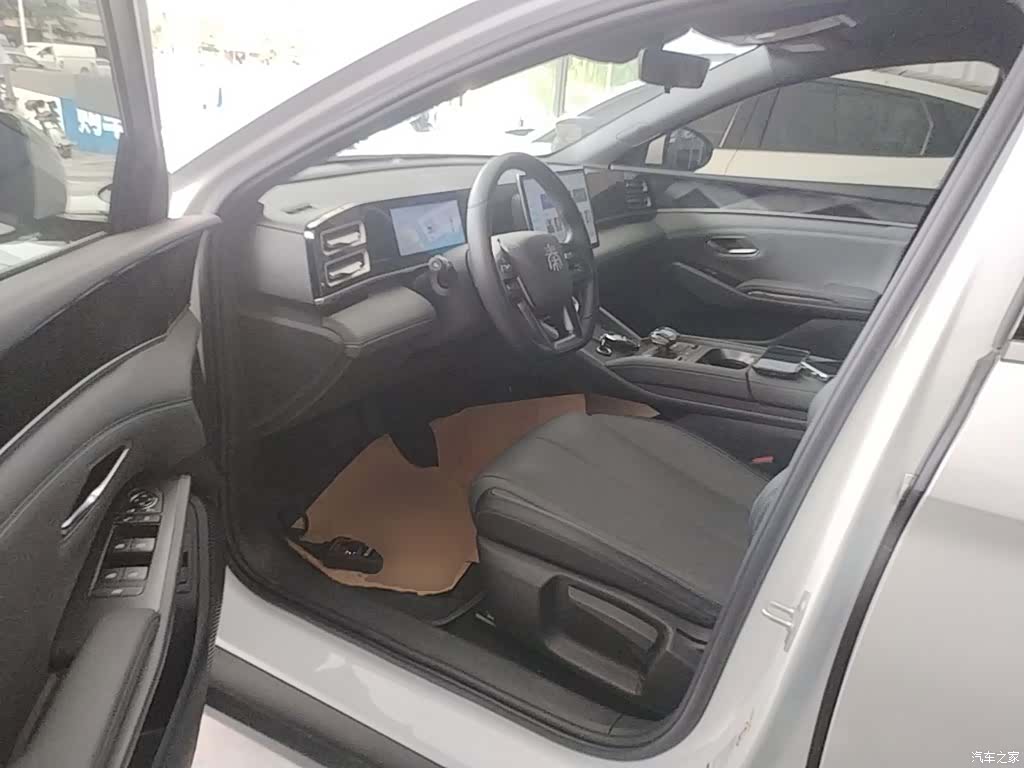 BYD Qin, 2025 16