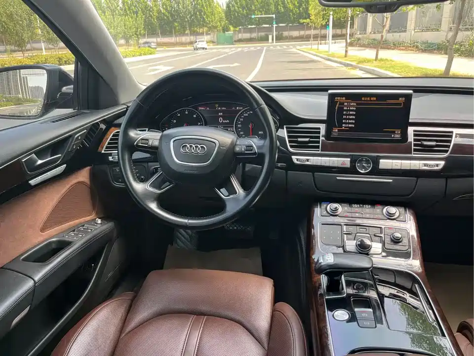 Audi A8