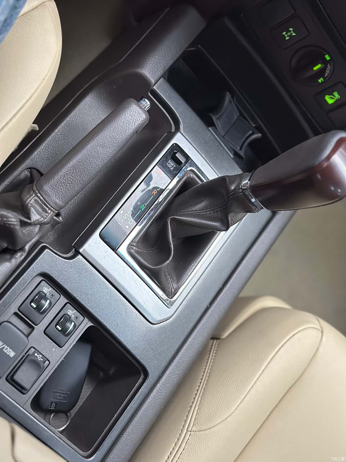 Toyota Prado, 2015 24