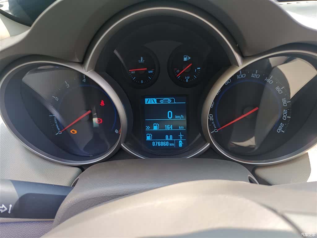 Chevrolet SE, 2016 13
