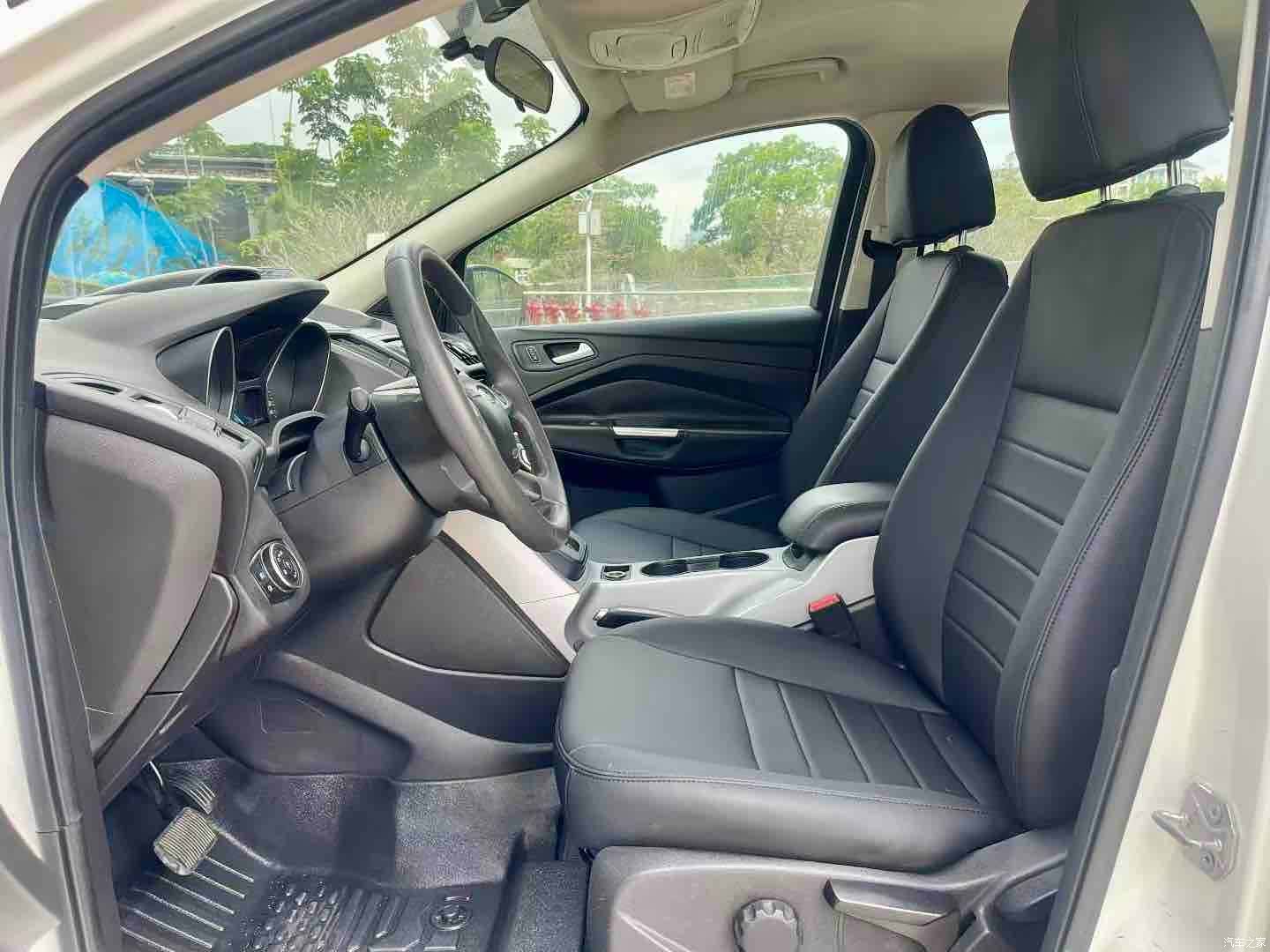 Ford Kuga, 2014 7