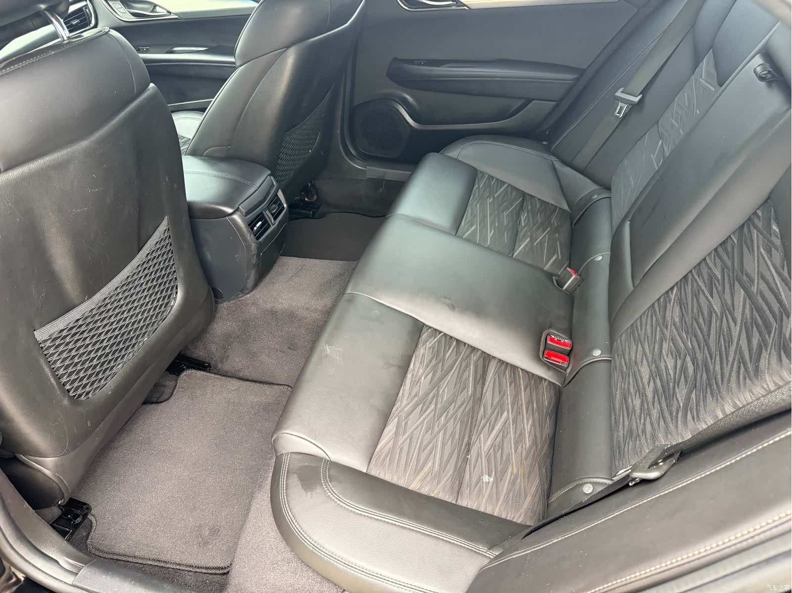 Cadillac ATS-L, 2017 12
