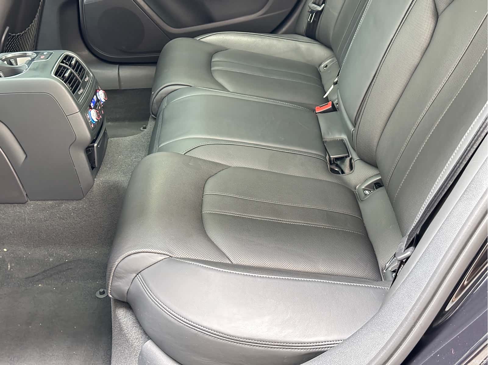 Audi A6L, 2015 15