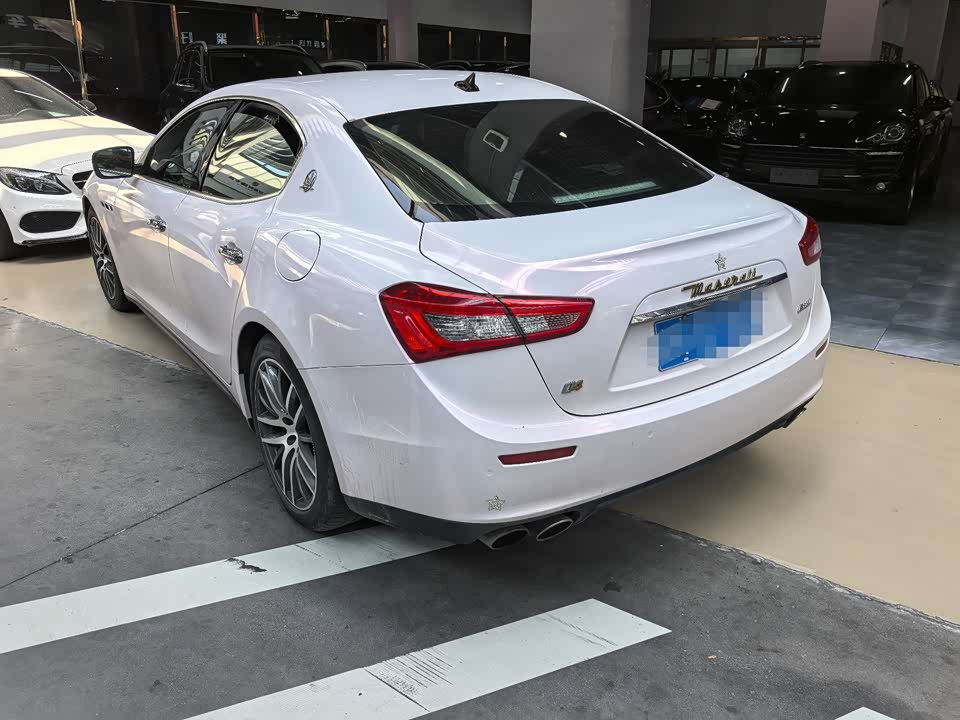 Maserati Ghibli Maserati Ghibli