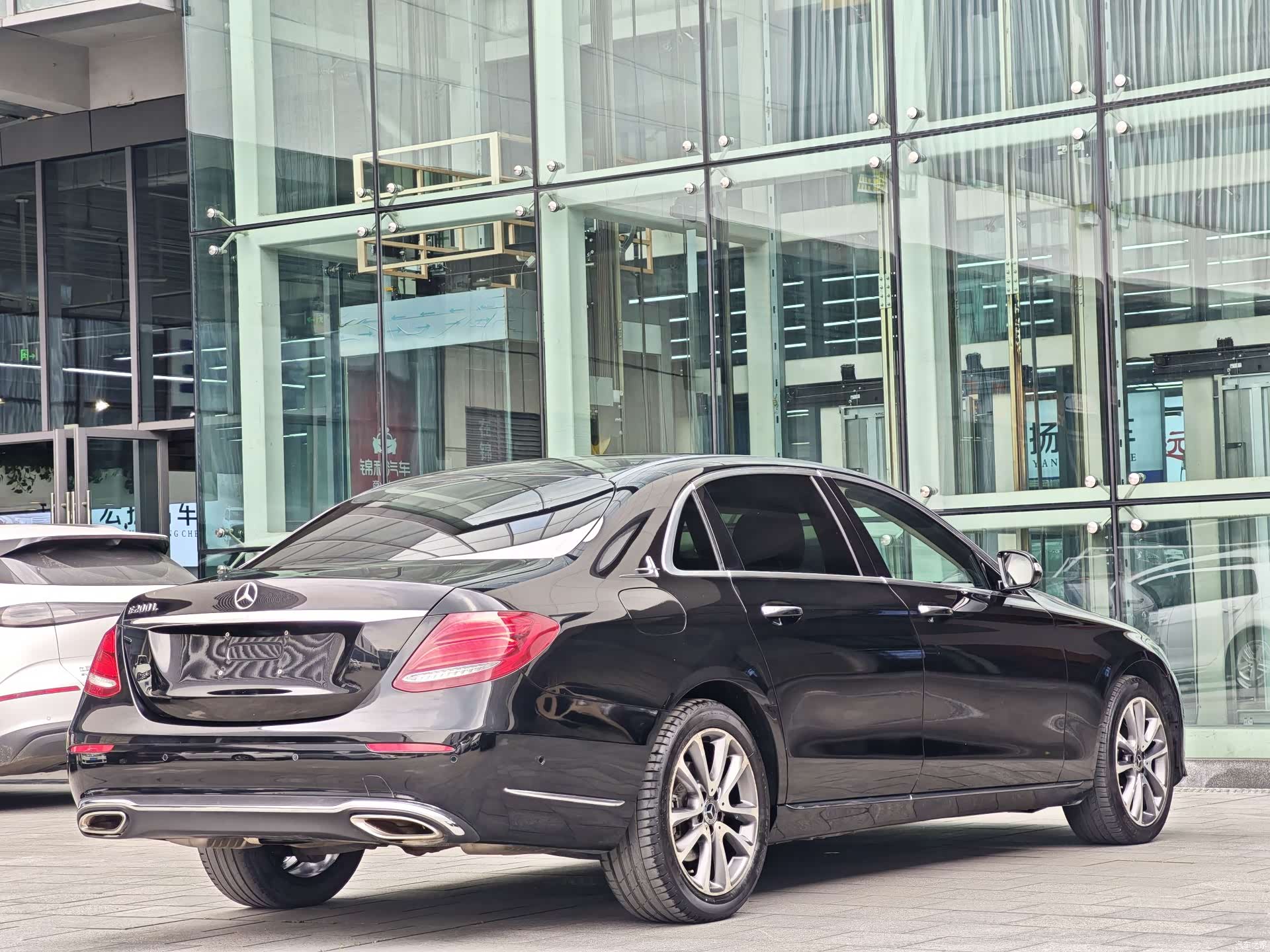 Mercedes-Benz E-Class, 2018 18