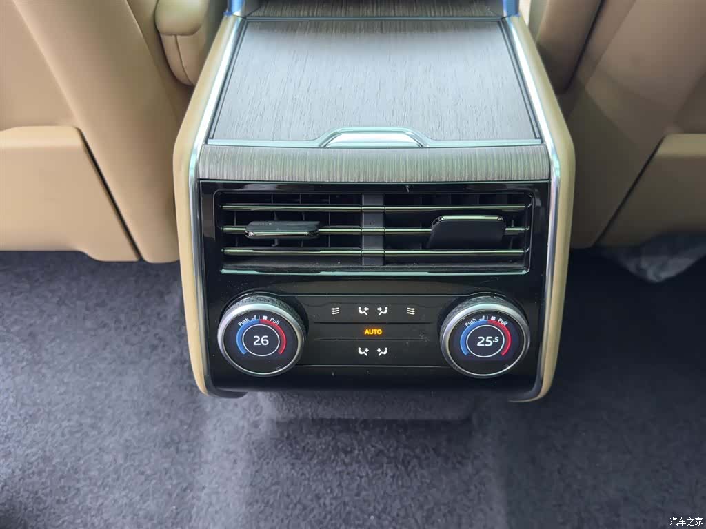 Land Rover Range Rover, 2025 11