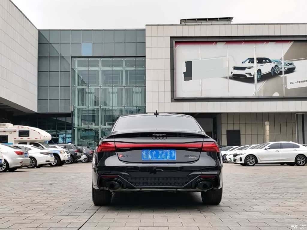 Audi A7L, 2024 9
