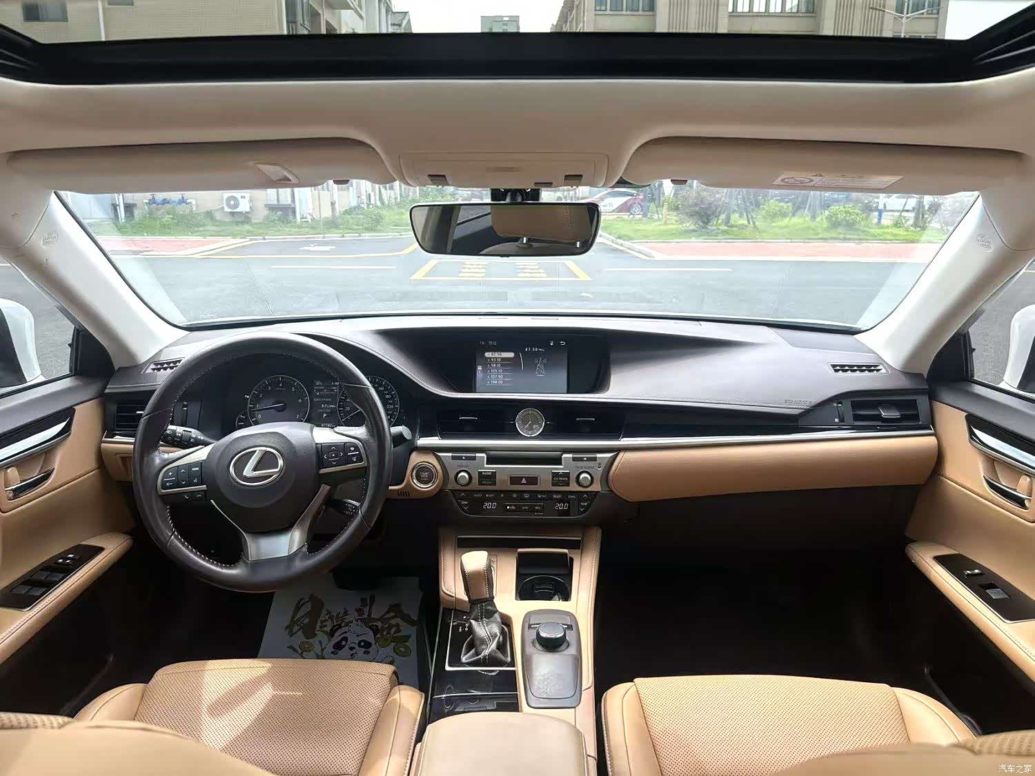 Lexus ES, 2017 9
