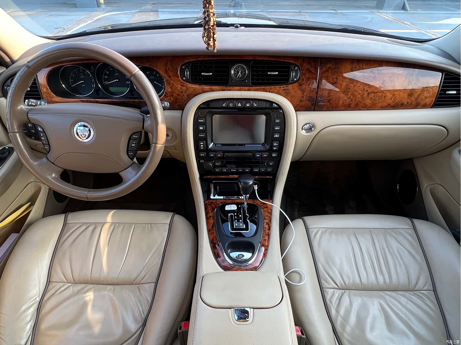 Jaguar XJ, 2009 8