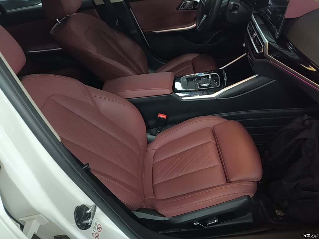 BMW i3, 2024 25