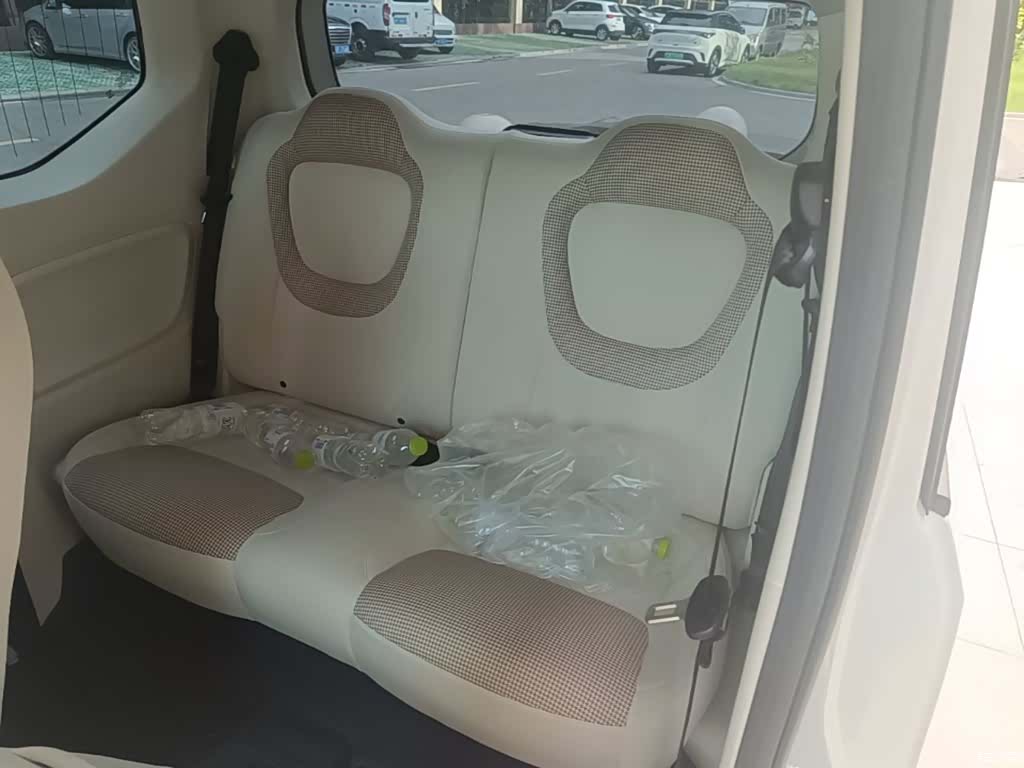 Wuling MINIEV, 2025 17