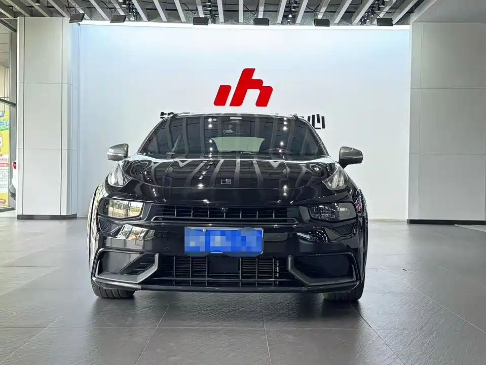 Lynk & Co 02 Hatchback