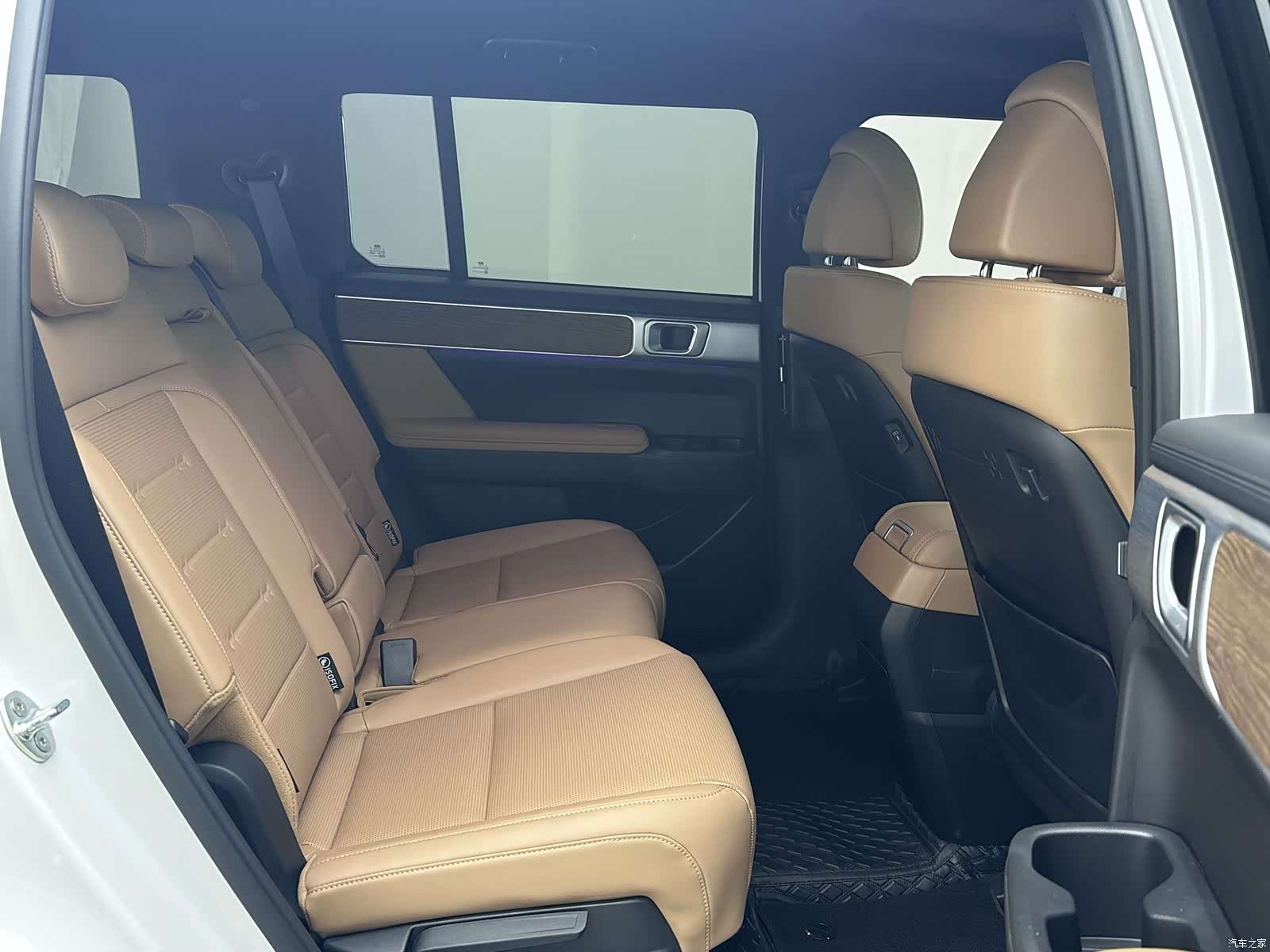 Hyundai Santa Fe, 2024 7