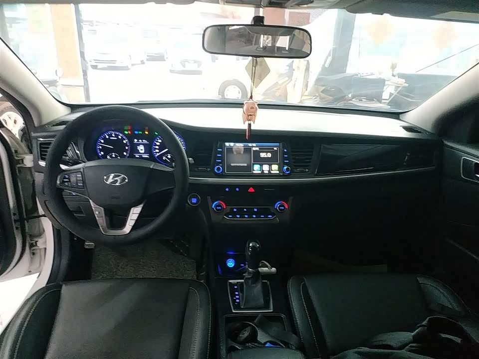 Hyundai Name picture