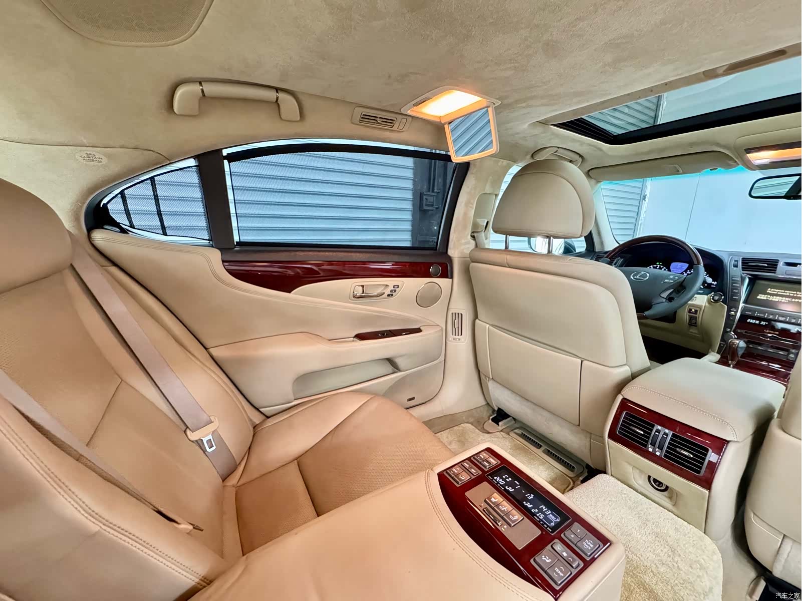 Lexus LS, 2007 15