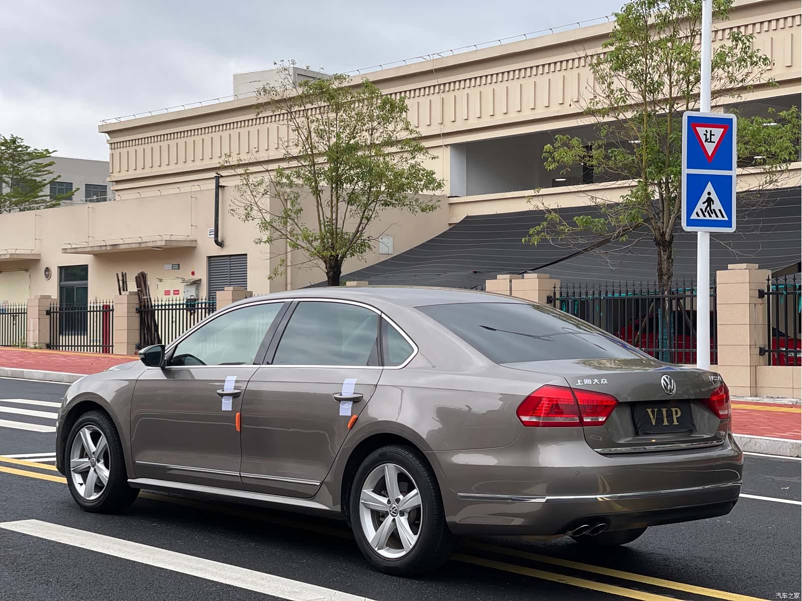 Volkswagen Passat, 2012 7