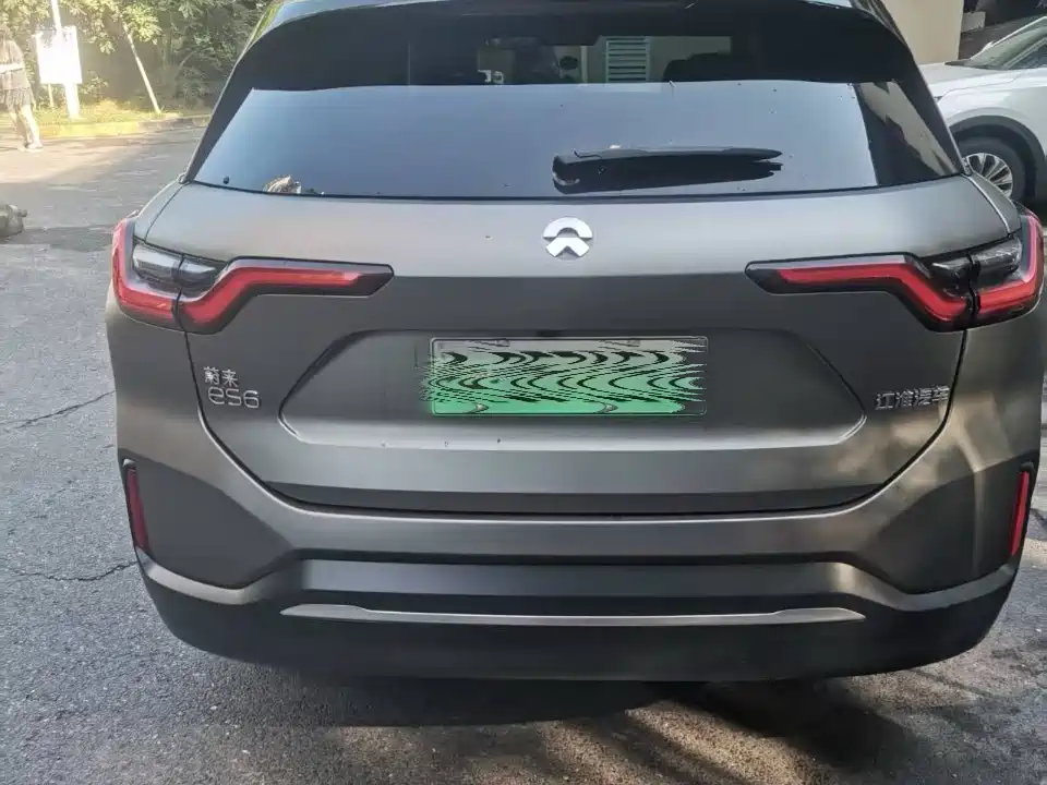 NIO ES6