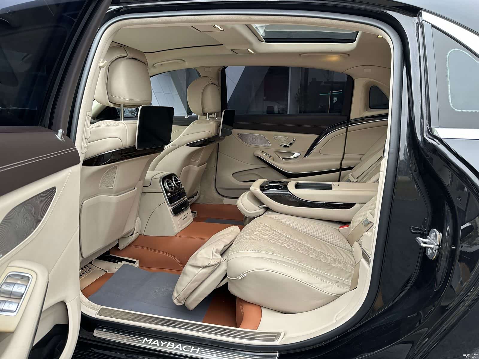 Maybach S-Class, 2020 14