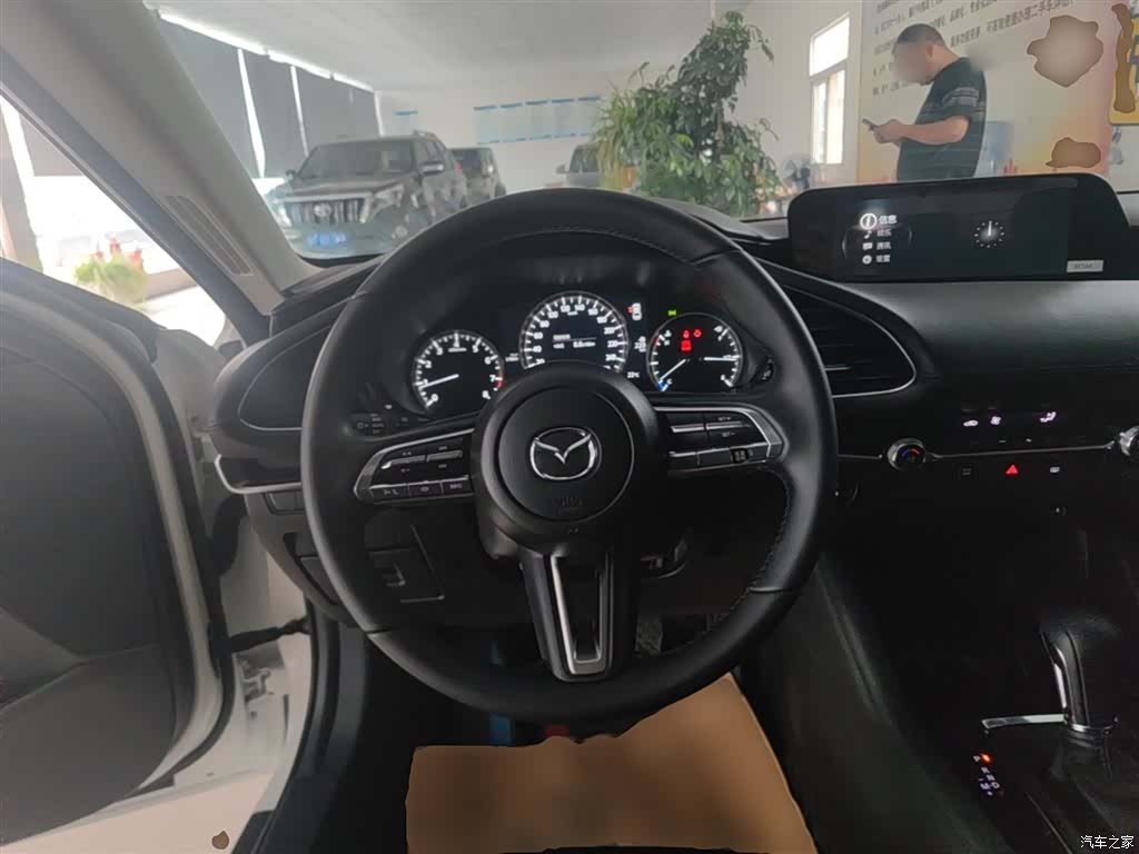 Mazda Mazda3, 2025 11