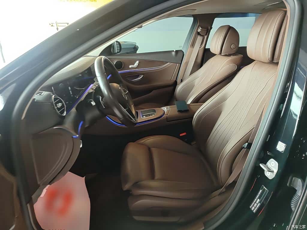 Mercedes-Benz E-Class, 2023 15