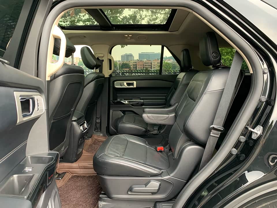 Ford Explorer Ford Explorer