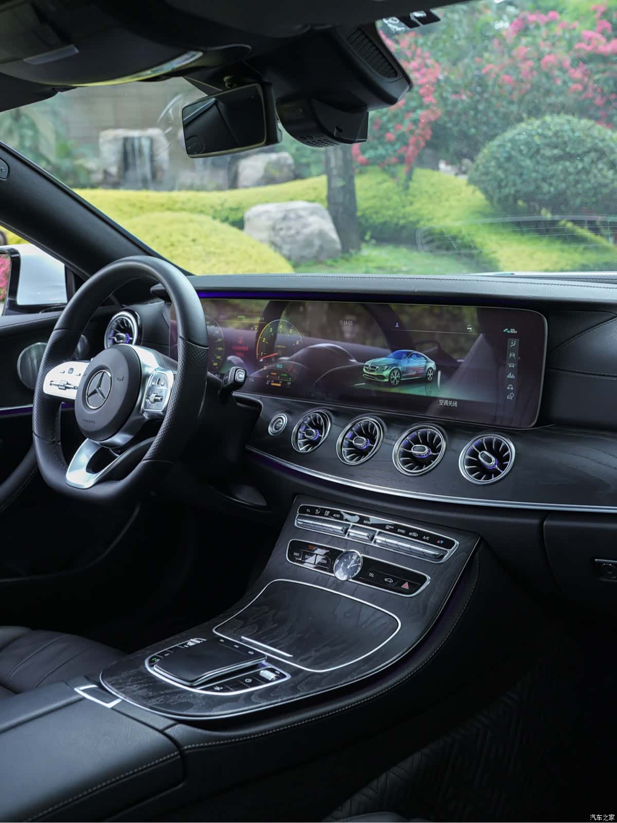 Mercedes-Benz E-Class, 2019 6
