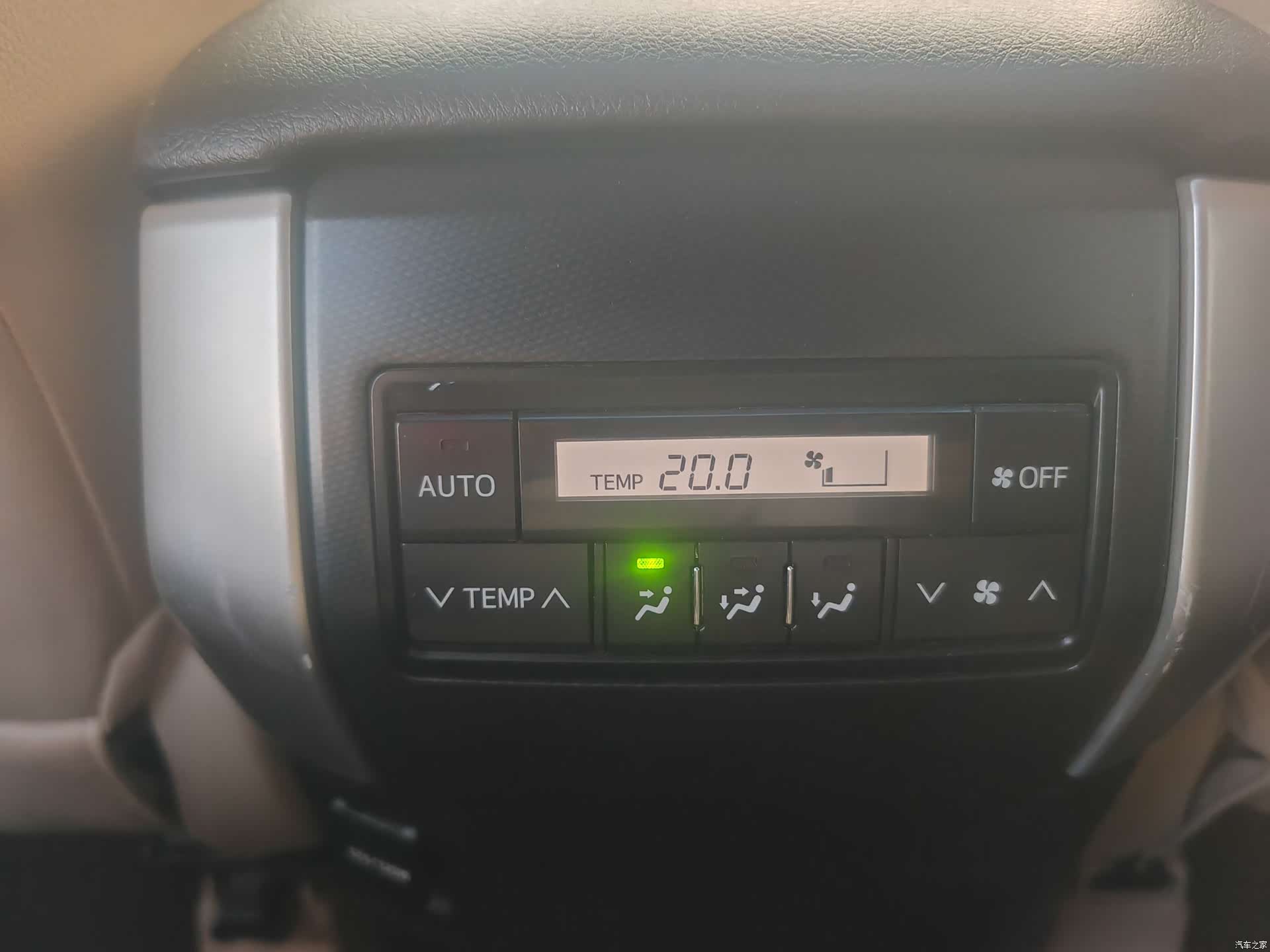 Toyota Prado, 2010 11