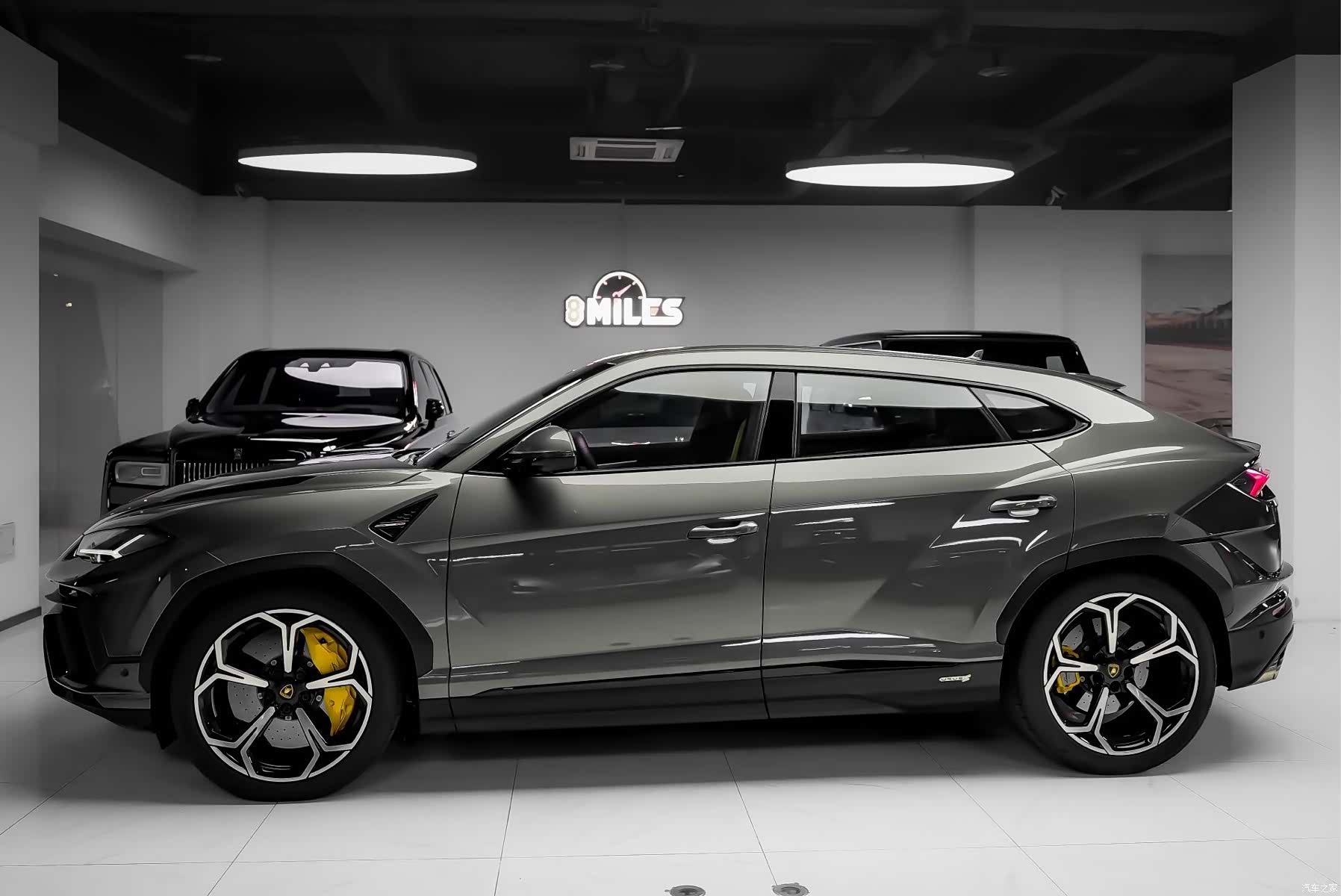 Lamborghini Urus, 2024 6