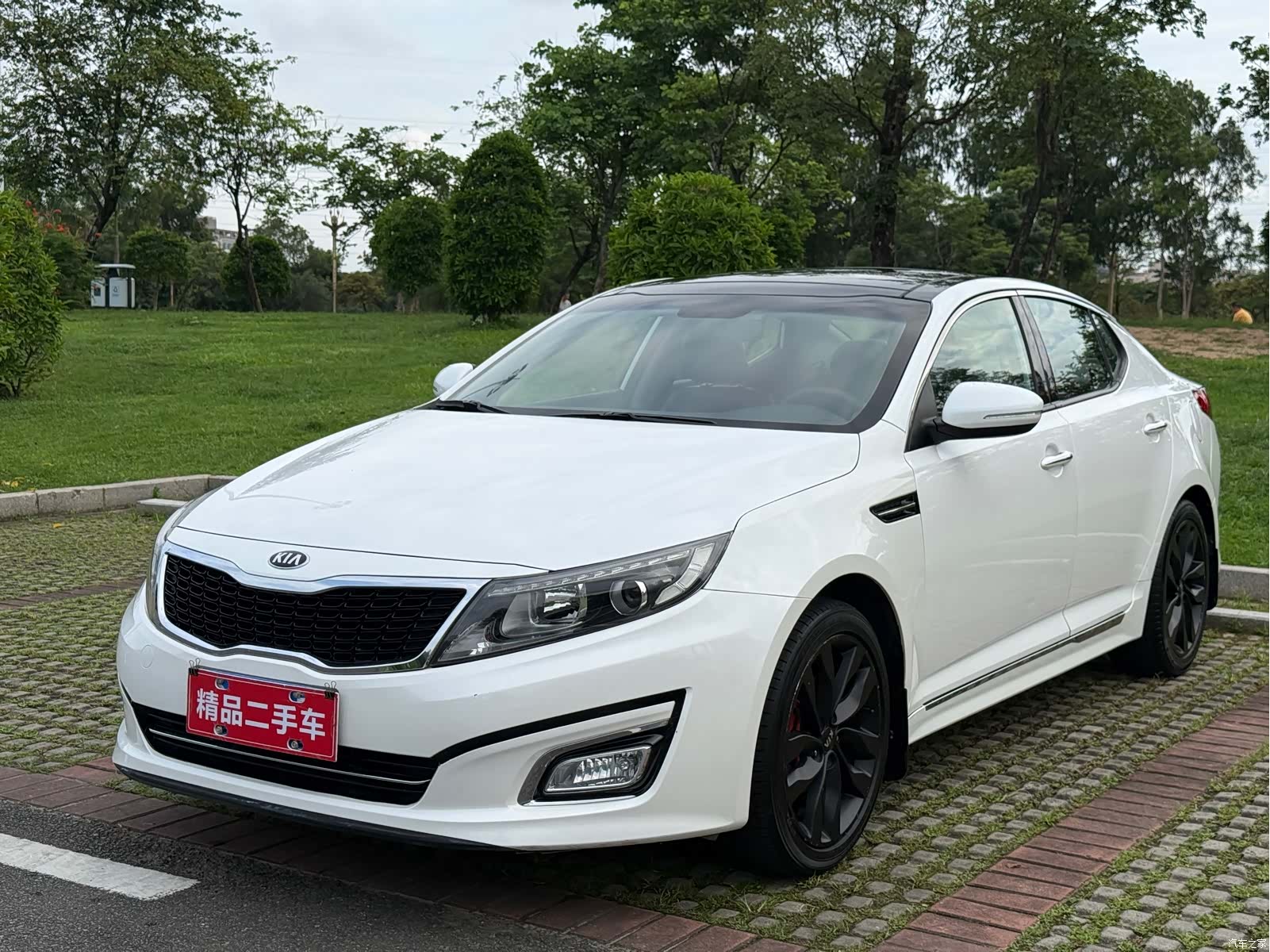 Kia K5, 2015 1