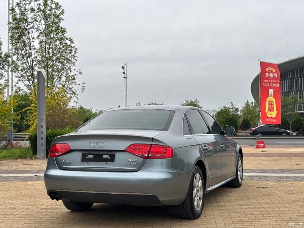 Audi A4L, 2010 4