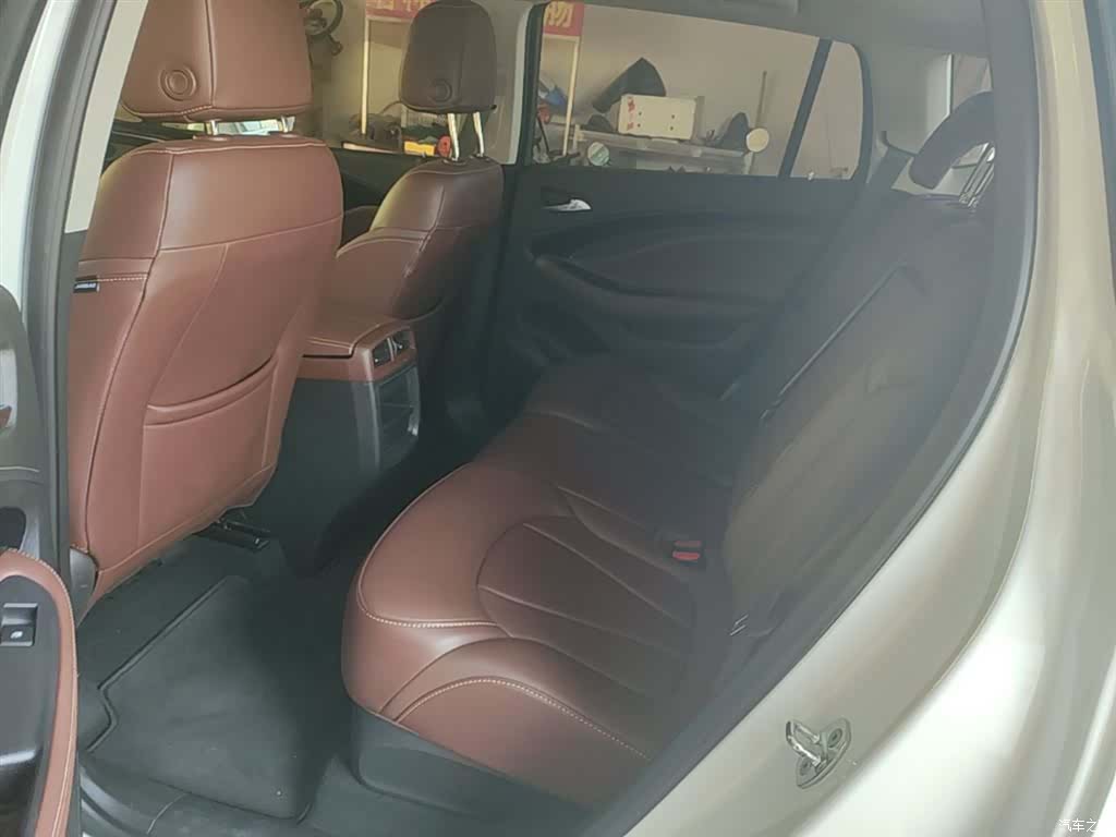Buick Envision Plus, 2021 17