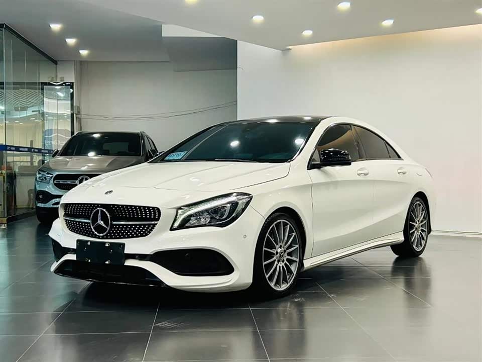 Mercedes-Benz CLA
