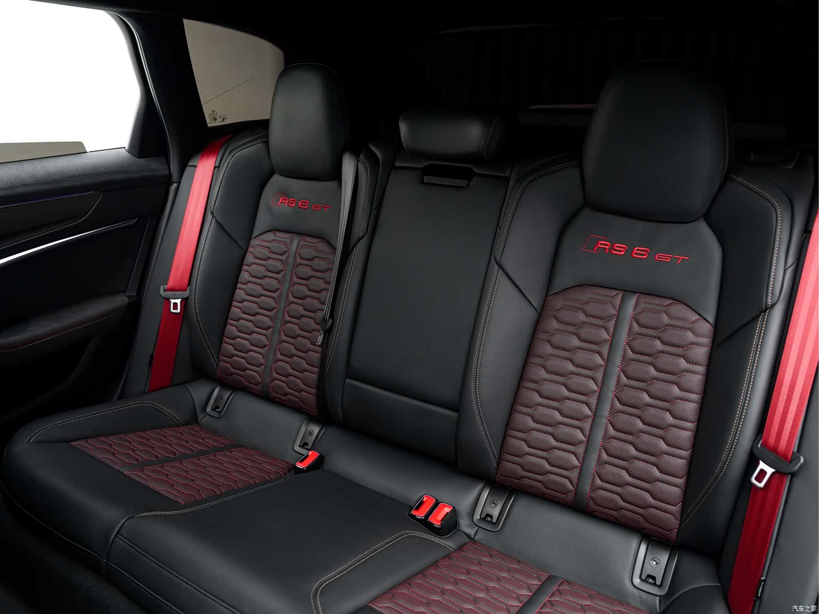 Audi RS, 2025 22