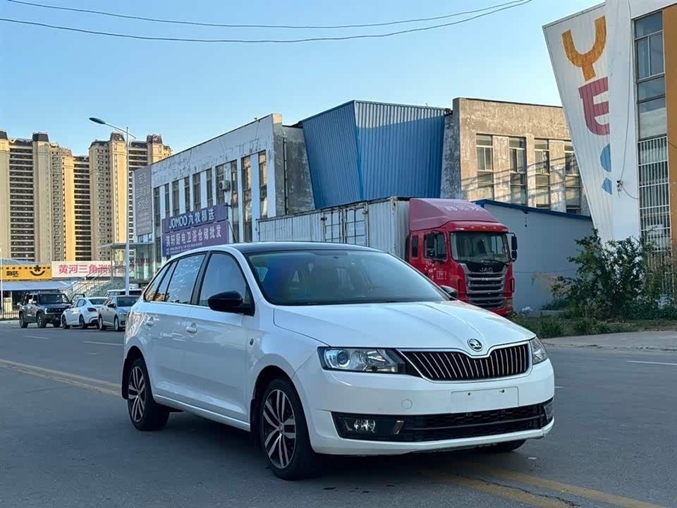 Skoda Xindong
