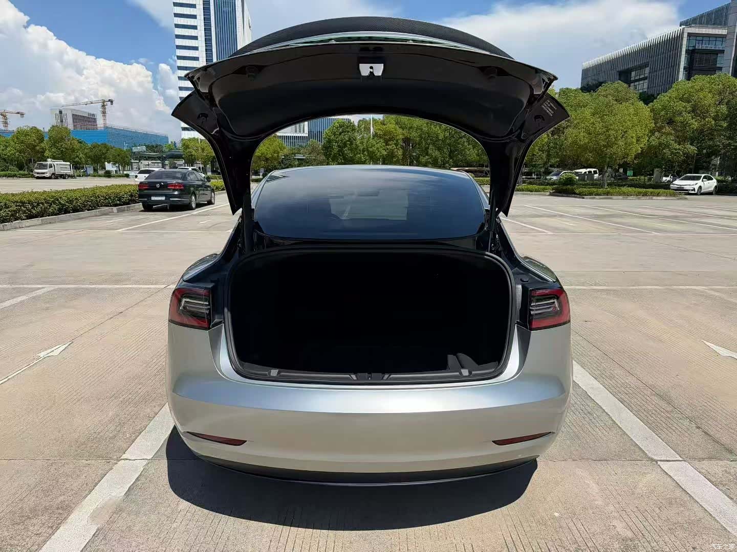 Tesla Model 3, 2021 9