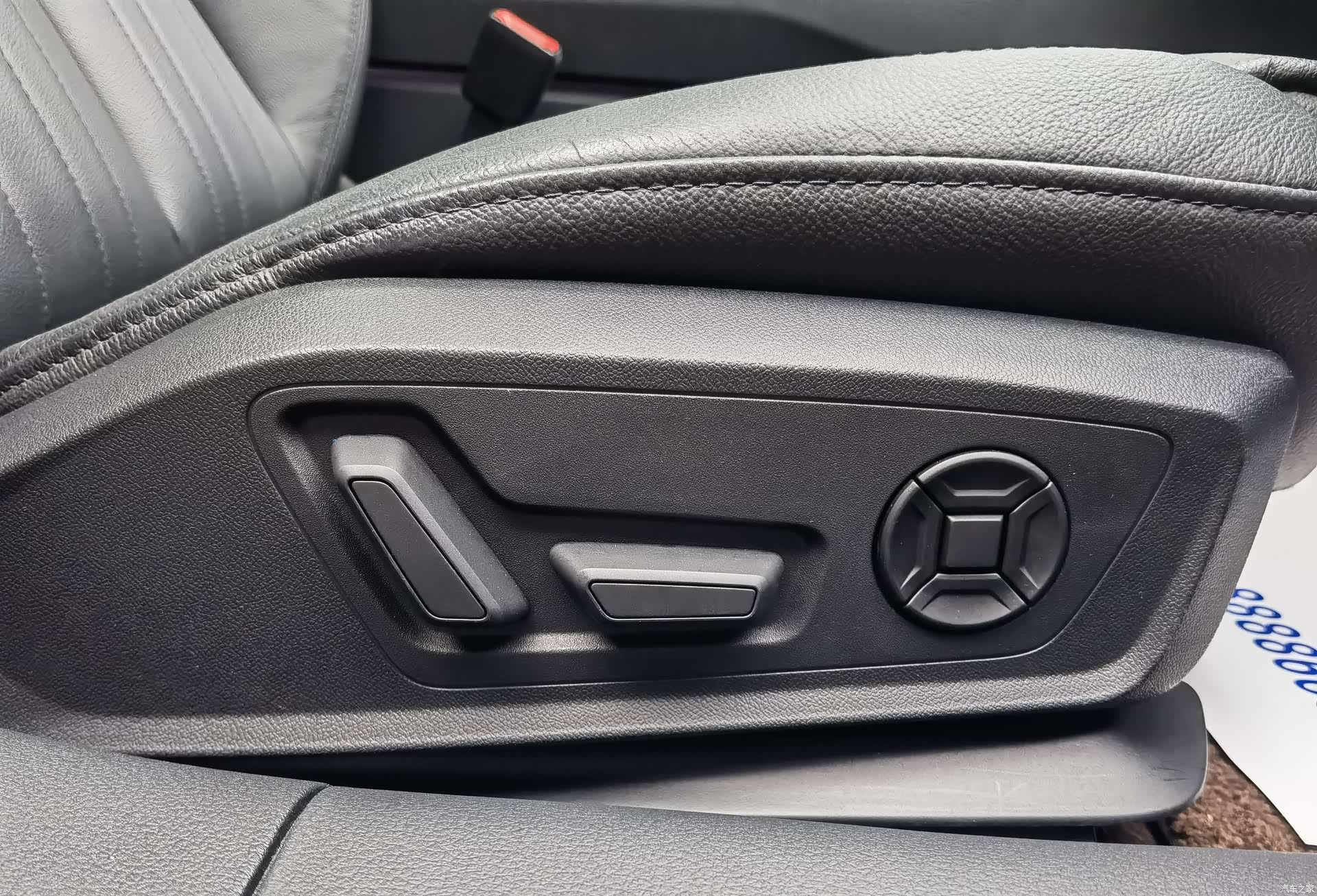 Audi A6L, 2020 14