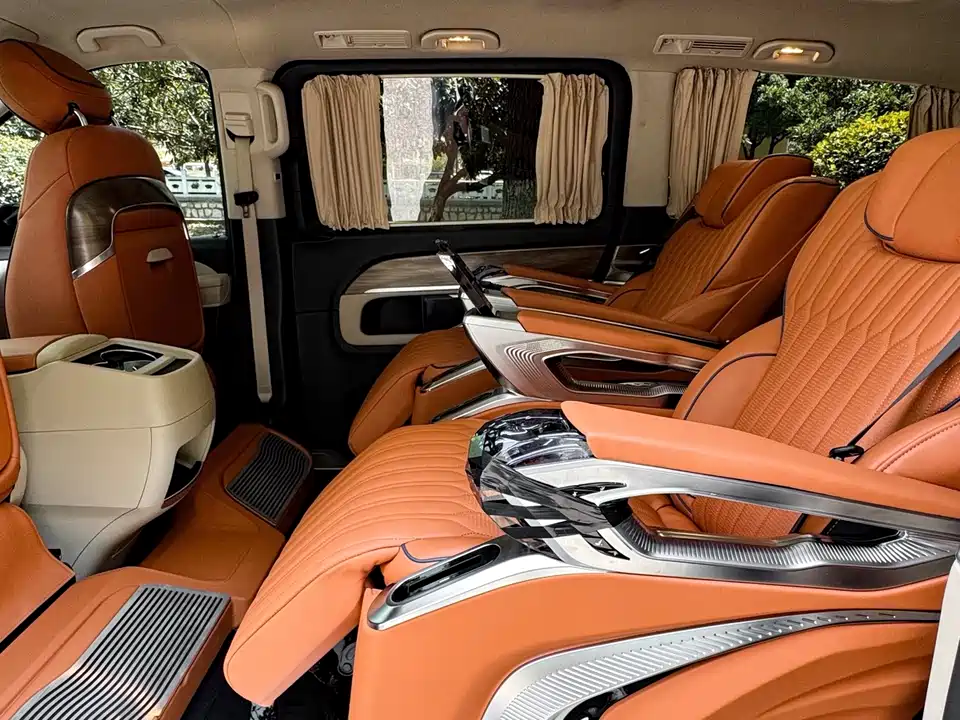 Mercedes-Benz V-class