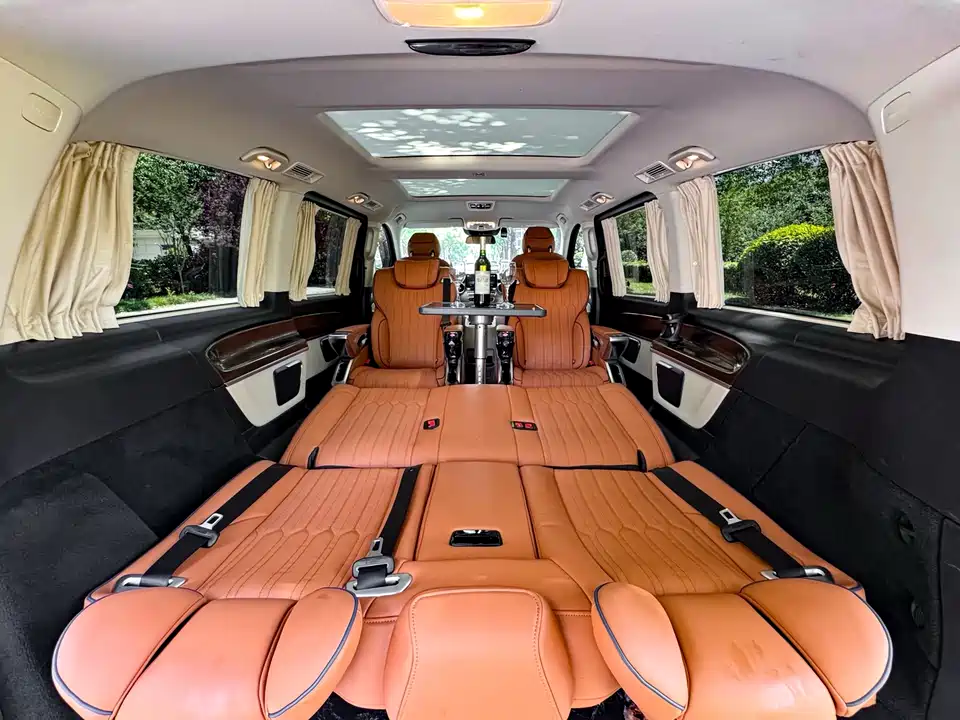 Mercedes-Benz V-class