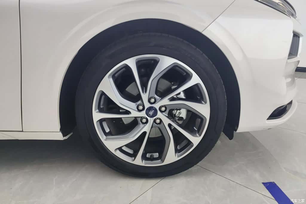 Ford Mondeo, 2023 6