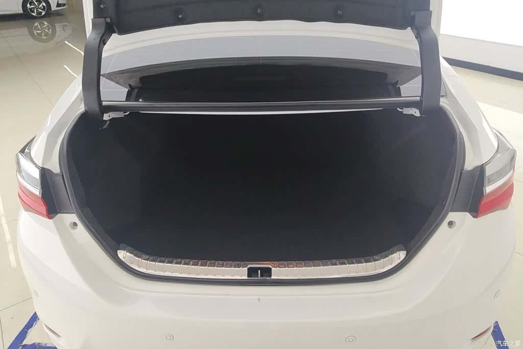 Toyota Corolla, 2017 4