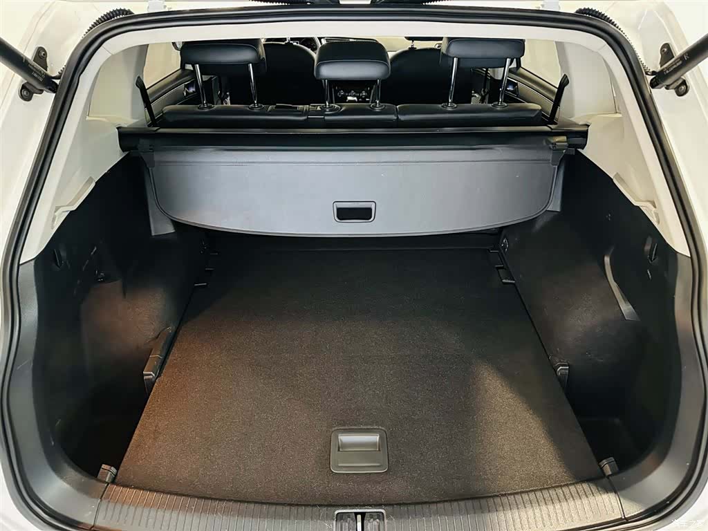 Volkswagen Tiguan L, 2019 6